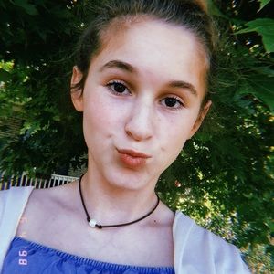 Meet your Posher, Olivia